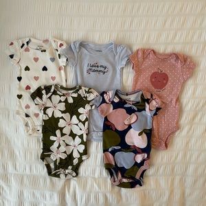 FREE WITH BUNDLE: Carter’s 3M Onesies
